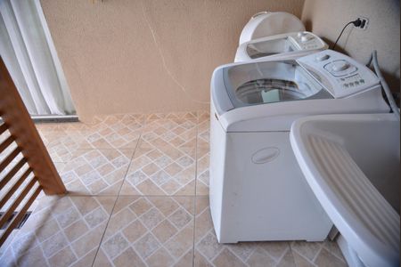 Casa à venda com 223m², 4 quartos e 4 vagasÁrea de Serviço