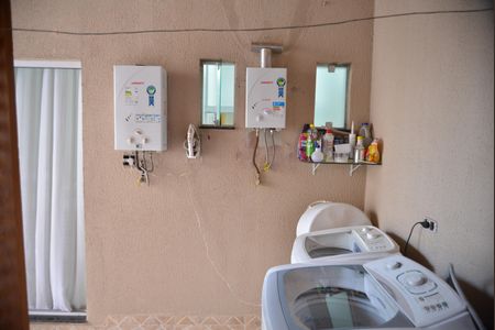 Casa à venda com 223m², 4 quartos e 4 vagasÁrea de Serviço