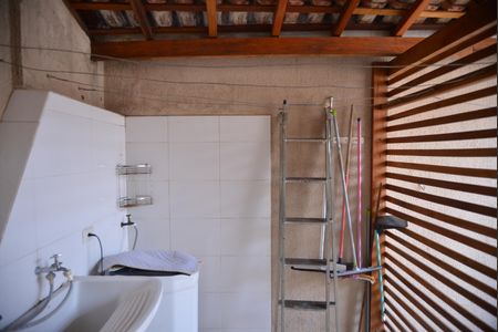 Casa à venda com 223m², 4 quartos e 4 vagasÁrea de Serviço