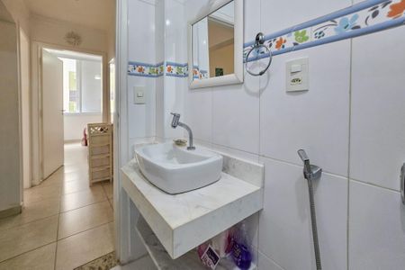 Apartamento para alugar com 68m², 2 quartos e 1 vagabanheiro