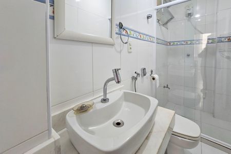 Apartamento para alugar com 68m², 2 quartos e 1 vagabanheiro