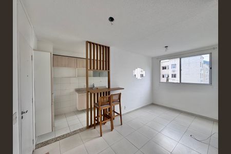 Sala de apartamento para alugar com 2 quartos, 50m² em Vargem Grande, Rio de Janeiro