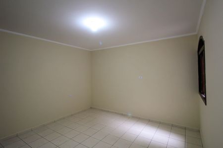 Casa para alugar com 200m², 3 quartos e 3 vagas Casa para alugar com 200m², 3 quartos e 3 vagasSuíte