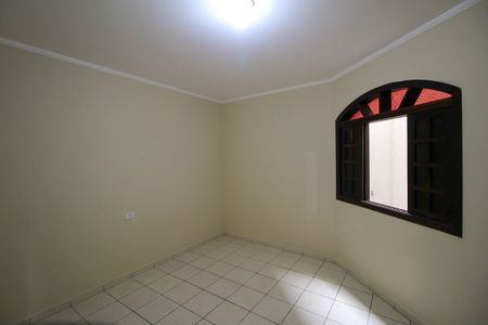 Casa para alugar com 200m², 3 quartos e 3 vagas Casa para alugar com 200m², 3 quartos e 3 vagasQuarto