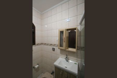 Casa para alugar com 200m², 3 quartos e 3 vagas Casa para alugar com 200m², 3 quartos e 3 vagasBanheiro 2