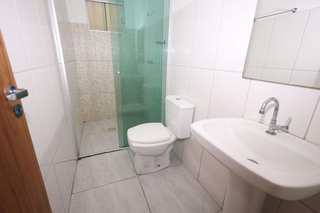 Banheiro de casa de condomínio para alugar com 2 quartos, 70m² em Setor Bueno, Goiânia