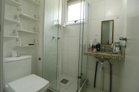 Apartamento à venda com 74m², 3 quartos e 2 vagasBanheiro da Suíte 1