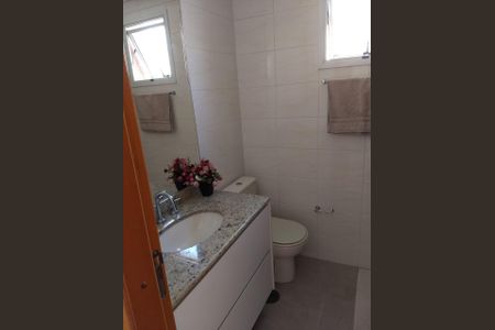 Apartamento à venda com 67m², 2 quartos e 2 vagas Apartamento à venda com 67m², 2 quartos e 2 vagasBanheiro 1