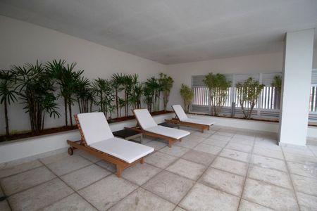 Apartamento para alugar com 70m², 2 quartos e 1 vaga