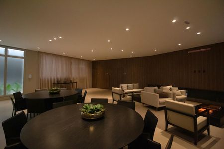 Apartamento para alugar com 70m², 2 quartos e 1 vaga