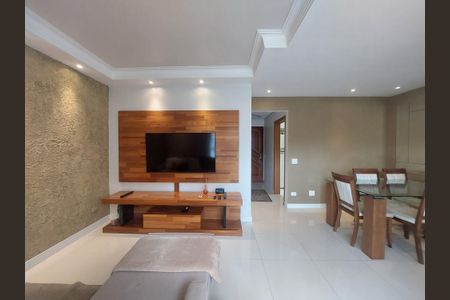 Apartamento para alugar com 72m², 3 quartos e 1 vagaSala