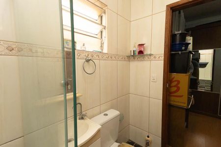 Casa à venda com 310m², 5 quartos e 3 vagas Casa à venda com 310m², 5 quartos e 3 vagasBanheiro da Suíte 2