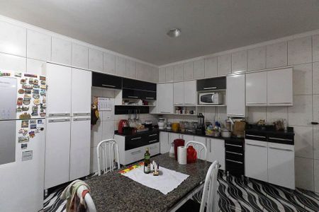Casa à venda com 310m², 5 quartos e 3 vagas Casa à venda com 310m², 5 quartos e 3 vagasCopa / Cozinha