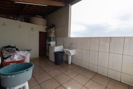 Casa à venda com 310m², 5 quartos e 3 vagas Casa à venda com 310m², 5 quartos e 3 vagasÁrea de Serviço