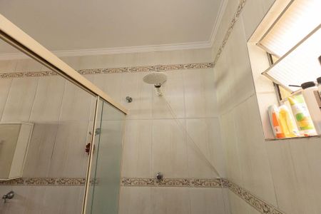 Casa à venda com 310m², 5 quartos e 3 vagas Casa à venda com 310m², 5 quartos e 3 vagasBanheiro da Suíte 1