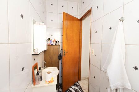 Casa à venda com 310m², 5 quartos e 3 vagas Casa à venda com 310m², 5 quartos e 3 vagasBanheiro 5