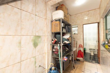 Casa à venda com 310m², 5 quartos e 3 vagas Casa à venda com 310m², 5 quartos e 3 vagasÁrea de Serviço