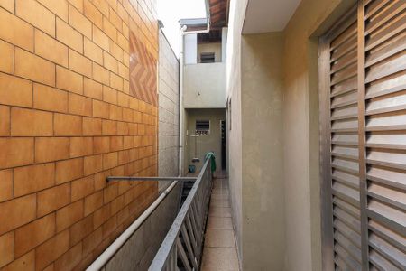 Casa à venda com 310m², 5 quartos e 3 vagas Casa à venda com 310m², 5 quartos e 3 vagasVaranda