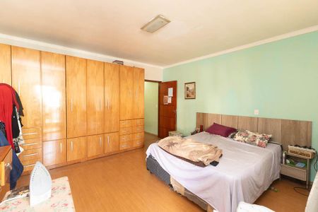 Casa à venda com 310m², 5 quartos e 3 vagas Casa à venda com 310m², 5 quartos e 3 vagasSuíte 1
