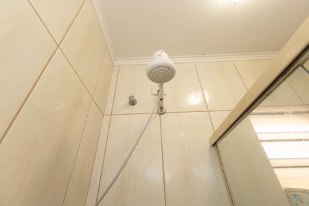 Casa à venda com 310m², 5 quartos e 3 vagas Casa à venda com 310m², 5 quartos e 3 vagasBanheiro da Suíte 2