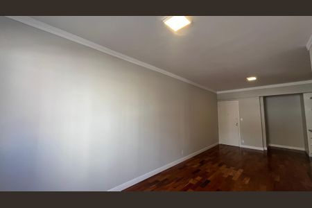 Apartamento à venda com 80m², 2 quartos e 1 vaga