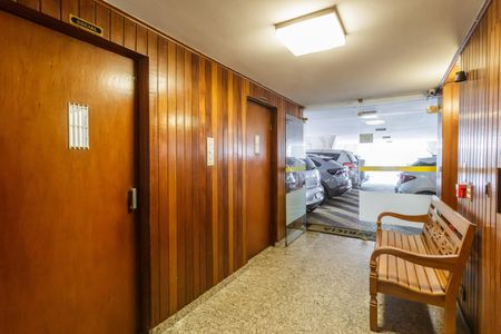 Apartamento para alugar com 91m², 3 quartos e 1 vaga Apartamento para alugar com 91m², 3 quartos e 1 vagaHall social