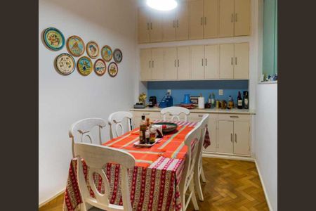 Apartamento à venda com 284m², 4 quartos e 2 vagas