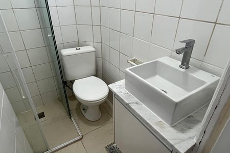 Apartamento para alugar com 73m², 2 quartos e 1 vaga Apartamento para alugar com 73m², 2 quartos e 1 vagaBanheiro da Suíte