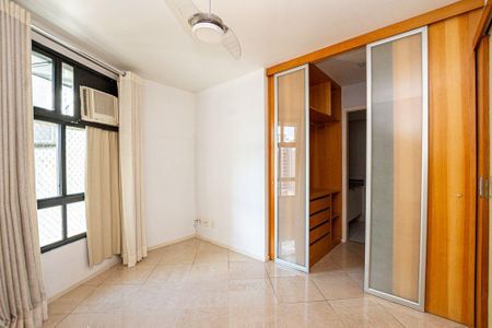 Apartamento à venda com 3 quartos, 176m² em Ingá, Niterói