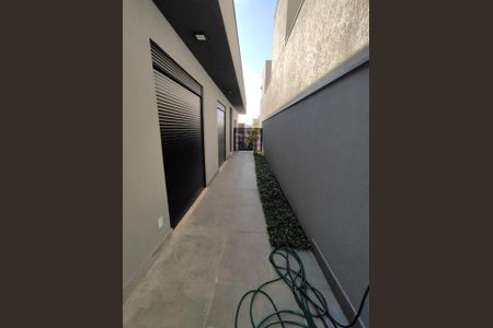 Casa de condomínio à venda com 215m², 3 quartos e 4 vagas Casa de condomínio à venda com 215m², 3 quartos e 4 vagasFoto 05