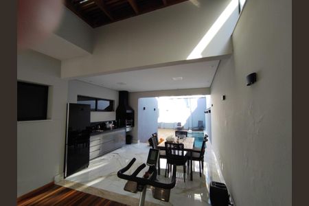 Casa de condomínio à venda com 215m², 3 quartos e 4 vagas Casa de condomínio à venda com 215m², 3 quartos e 4 vagasFoto 07