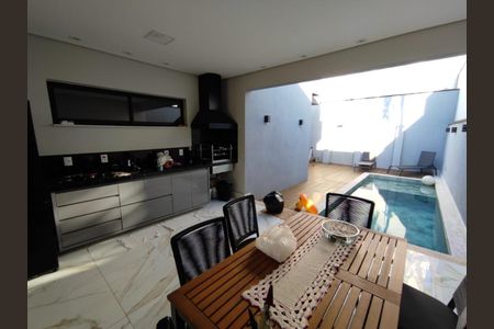 Casa de condomínio à venda com 215m², 3 quartos e 4 vagas Casa de condomínio à venda com 215m², 3 quartos e 4 vagasFoto 16