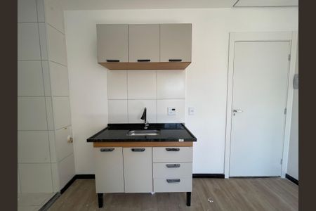 Apartamento para alugar com 35m², 2 quartos e sem vaga Apartamento para alugar com 35m², 2 quartos e sem vagaCozinha e Área de Serviço