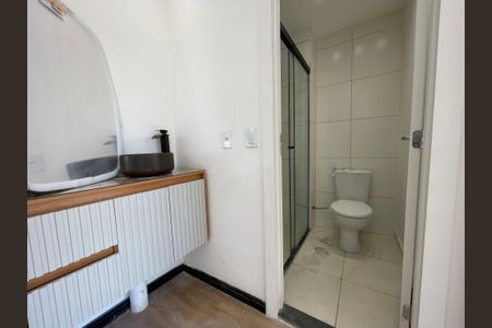 Apartamento para alugar com 35m², 2 quartos e sem vaga Apartamento para alugar com 35m², 2 quartos e sem vagaBanheiro