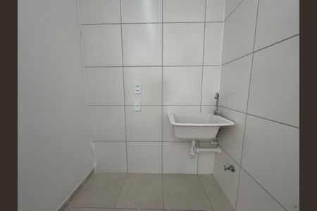Apartamento para alugar com 35m², 2 quartos e sem vaga Apartamento para alugar com 35m², 2 quartos e sem vagaCozinha e Área de Serviço