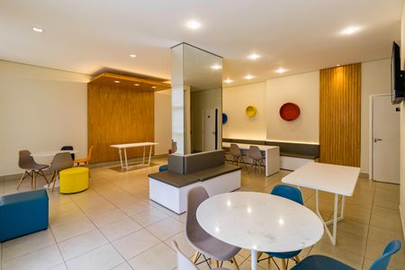 Apartamento para alugar com 69m², 2 quartos e 2 vagas