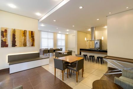 Apartamento para alugar com 69m², 2 quartos e 2 vagas