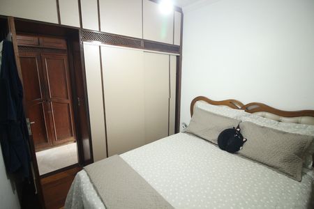 Apartamento à venda com 120m², 3 quartos e 2 vagasQuarto 2
