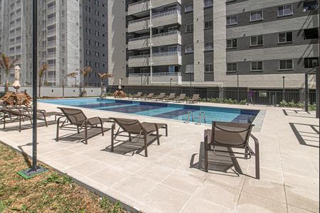 Apartamento à venda com 60m², 3 quartos e 1 vagapiscina_3