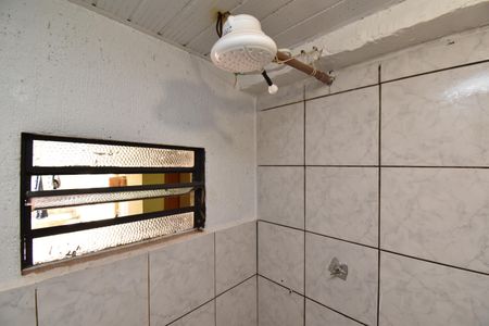 Banheiro da Kitnet de kitnet/studio para alugar com 1 quarto, 21m² em Pilarzinho, Curitiba