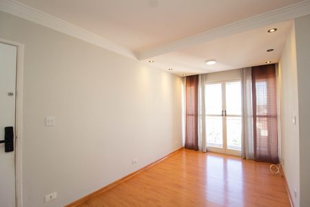 Sala de apartamento para alugar com 2 quartos, 56m² em Vila Guedes, São Paulo