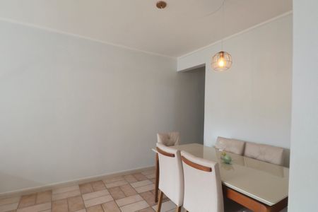 Apartamento para alugar com 70m², 2 quartos e 1 vagaSala