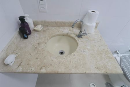 Apartamento para alugar com 70m², 2 quartos e 1 vagaBanheiro Social