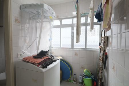 Apartamento para alugar com 70m², 2 quartos e 1 vagaÁrea de Serviço