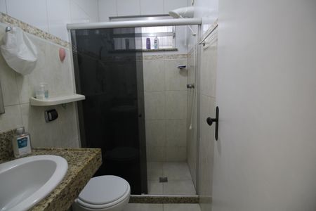 Casa de condomínio à venda com 194m², 4 quartos e 1 vagaBanheiro Social