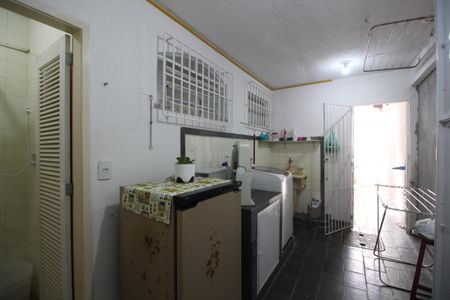 Casa de condomínio à venda com 194m², 4 quartos e 1 vagaÁrea de Serviço