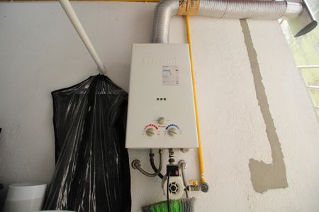 Casa de condomínio à venda com 194m², 4 quartos e 1 vagaÁrea de Serviço