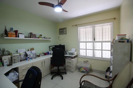 Casa de condomínio à venda com 194m², 4 quartos e 1 vagaQuarto 2