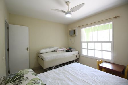 Casa de condomínio à venda com 194m², 4 quartos e 1 vagaQuarto 3