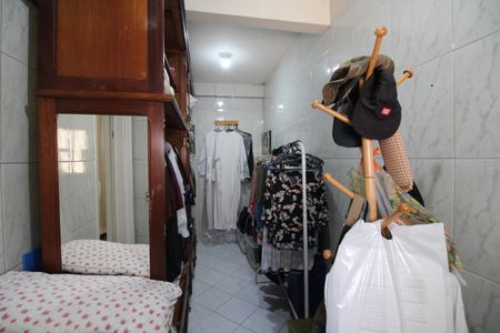 Casa de condomínio à venda com 194m², 4 quartos e 1 vagaQuarto 4 - Closet